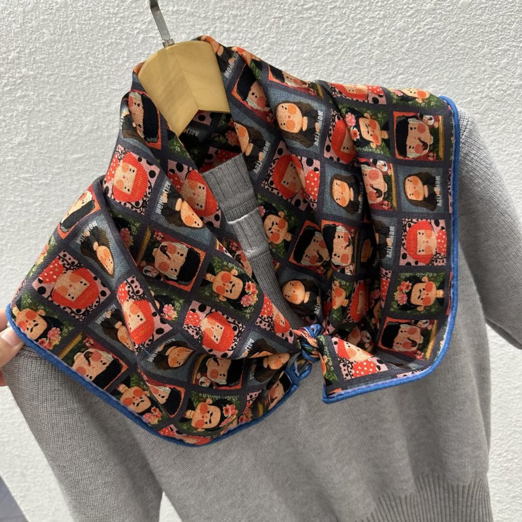 Gallery Portrait Wool & Silk Scarf